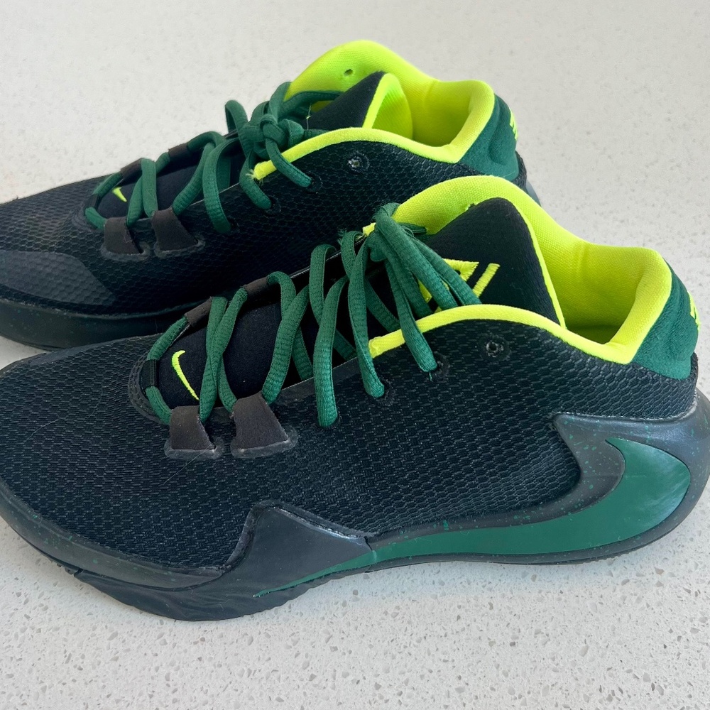 Boys Nike Basketball Shoes